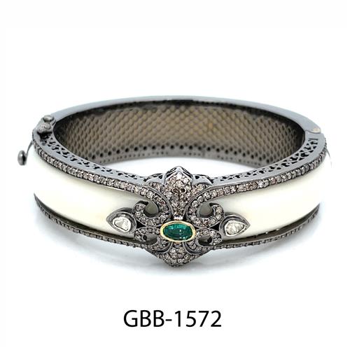Diamond jewelry