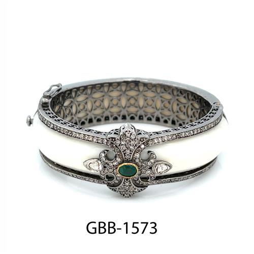 Diamond jewelry